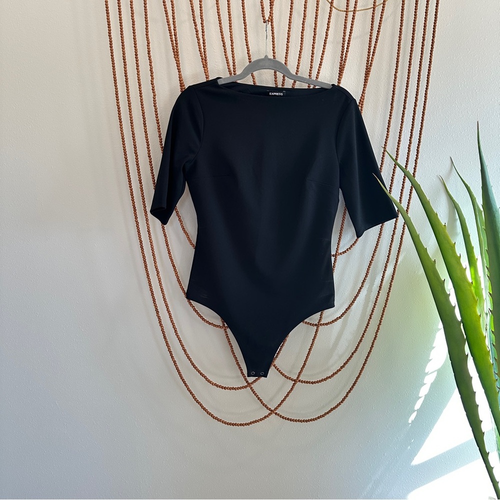 Black mid- Sleeve Bodysuit